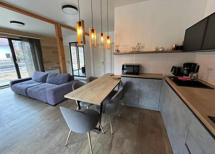 River House * 拉泽希纳