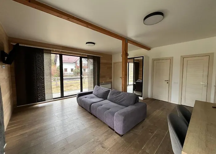 River House 公寓