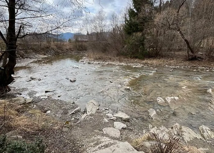 River House 公寓 拉泽希纳