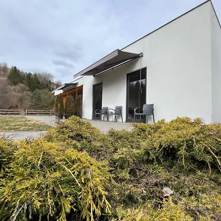 River House Apartman *