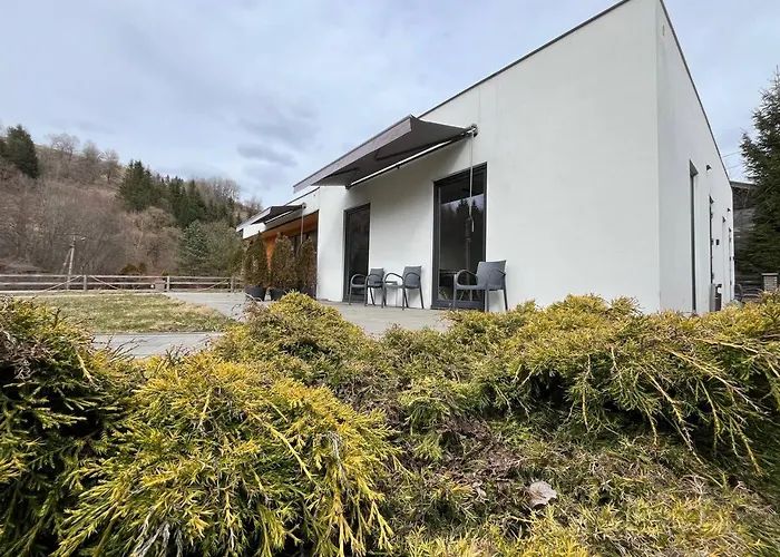 River House Apartman *