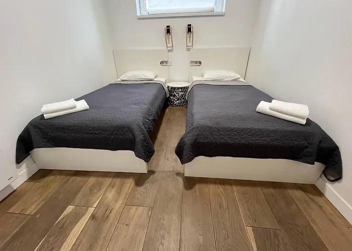 Apartman River House